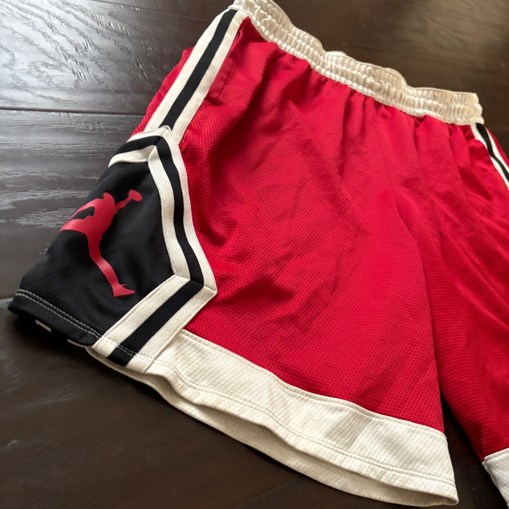 Jordan Jumpman Red Black & White Basketball Shorts - Picture 2 of 13